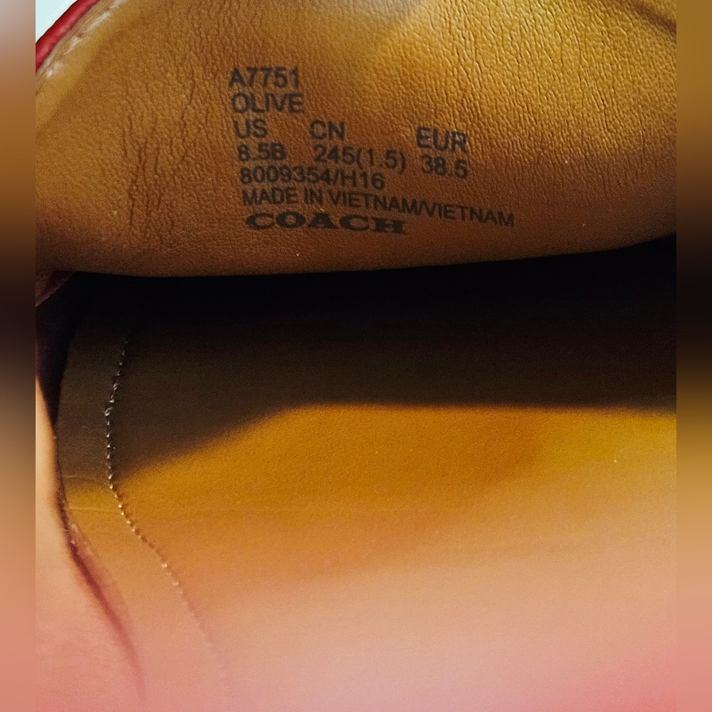 Coach Olive Loafer 8.5B Peach Pebble Grain Leather SlipOn Flat Shoes A7751 - Picture 11 of 11